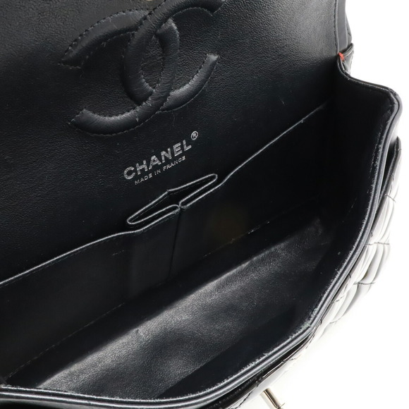 Chanel Chanel Patent Leather Matelasse Shoulder Bag Leather Crossbody Bag 1A1234 - Picture 9 of 9